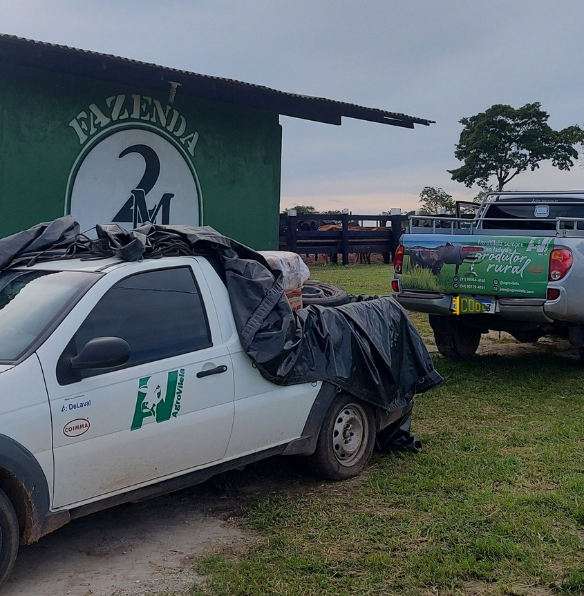 Equipe AgroVilela trabalhando com equipamentos agrícolas